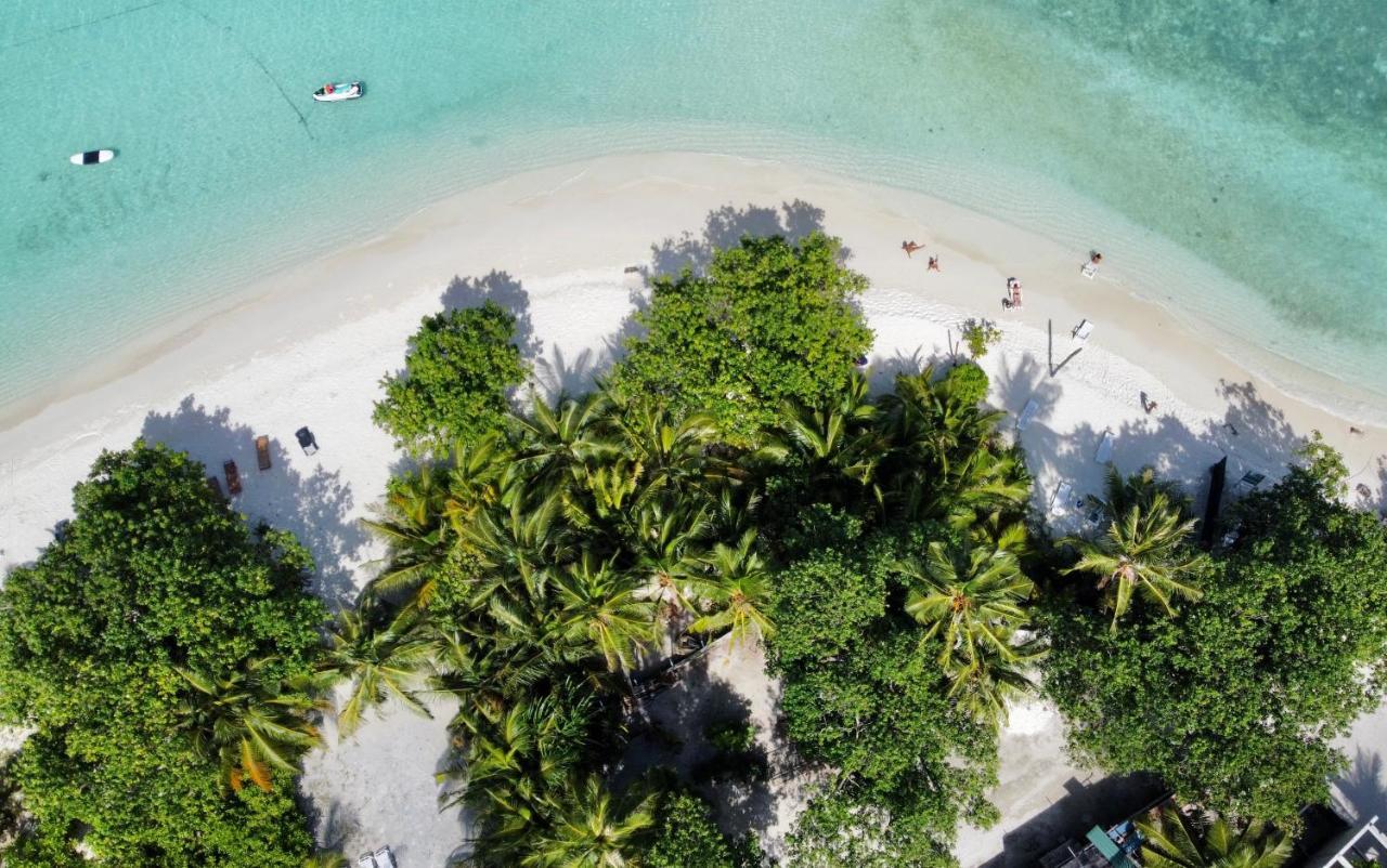 Iru Maldives Hotel Thulusdhoo Buitenkant foto