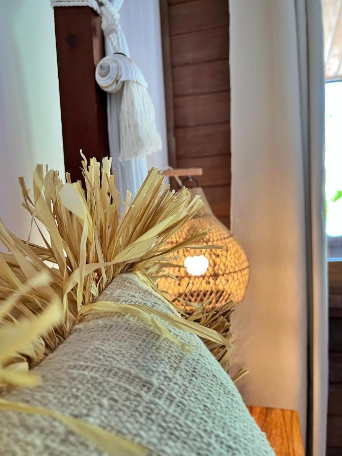 Iru Maldives Hotel Thulusdhoo Buitenkant foto