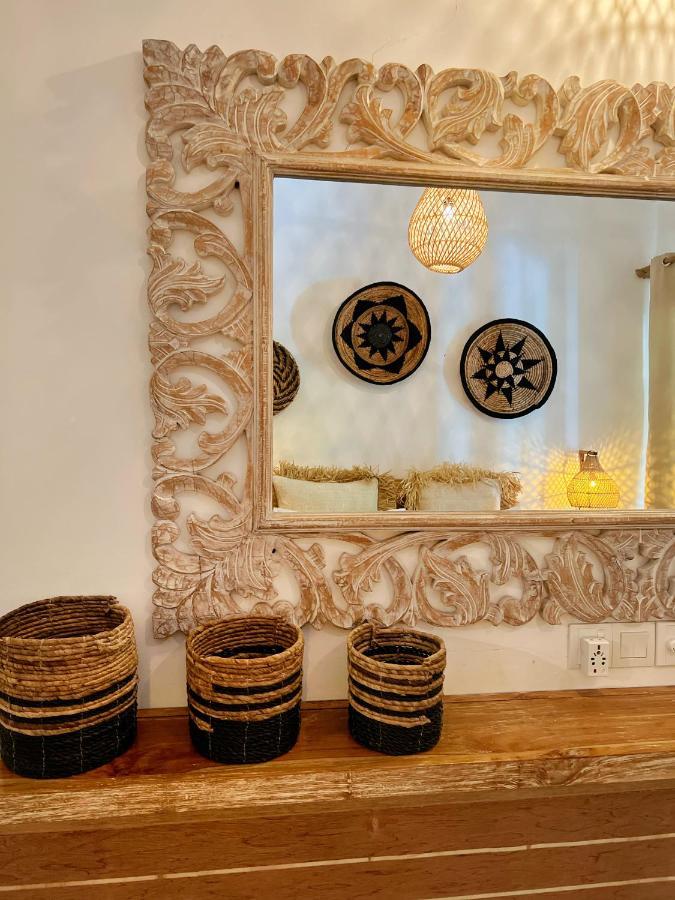 Iru Maldives Hotel Thulusdhoo Buitenkant foto